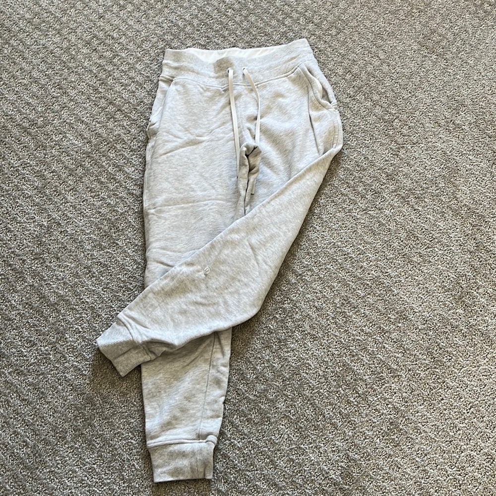 lululemon athletica Light Gray Drawstring Joggers
